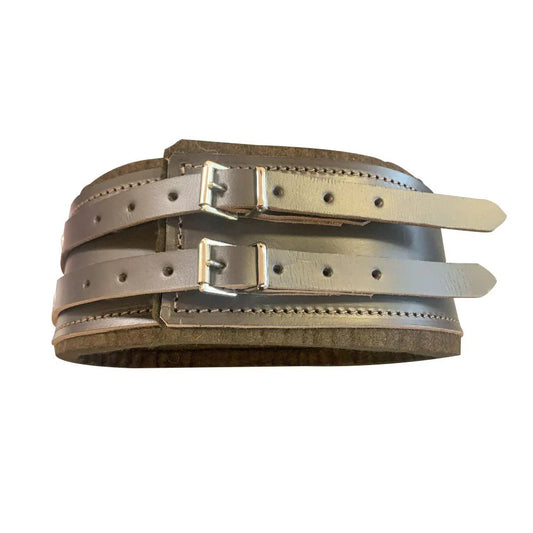 Porter Windsuck Collar made from leather with wool felt lining and double buckle fastening for horse windsucking management.